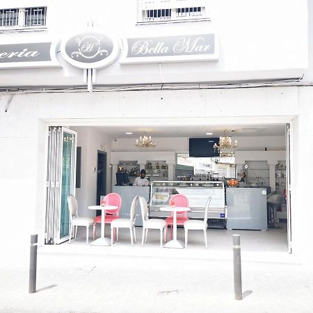 H Bella Mar Roses Hotel Bagian luar foto