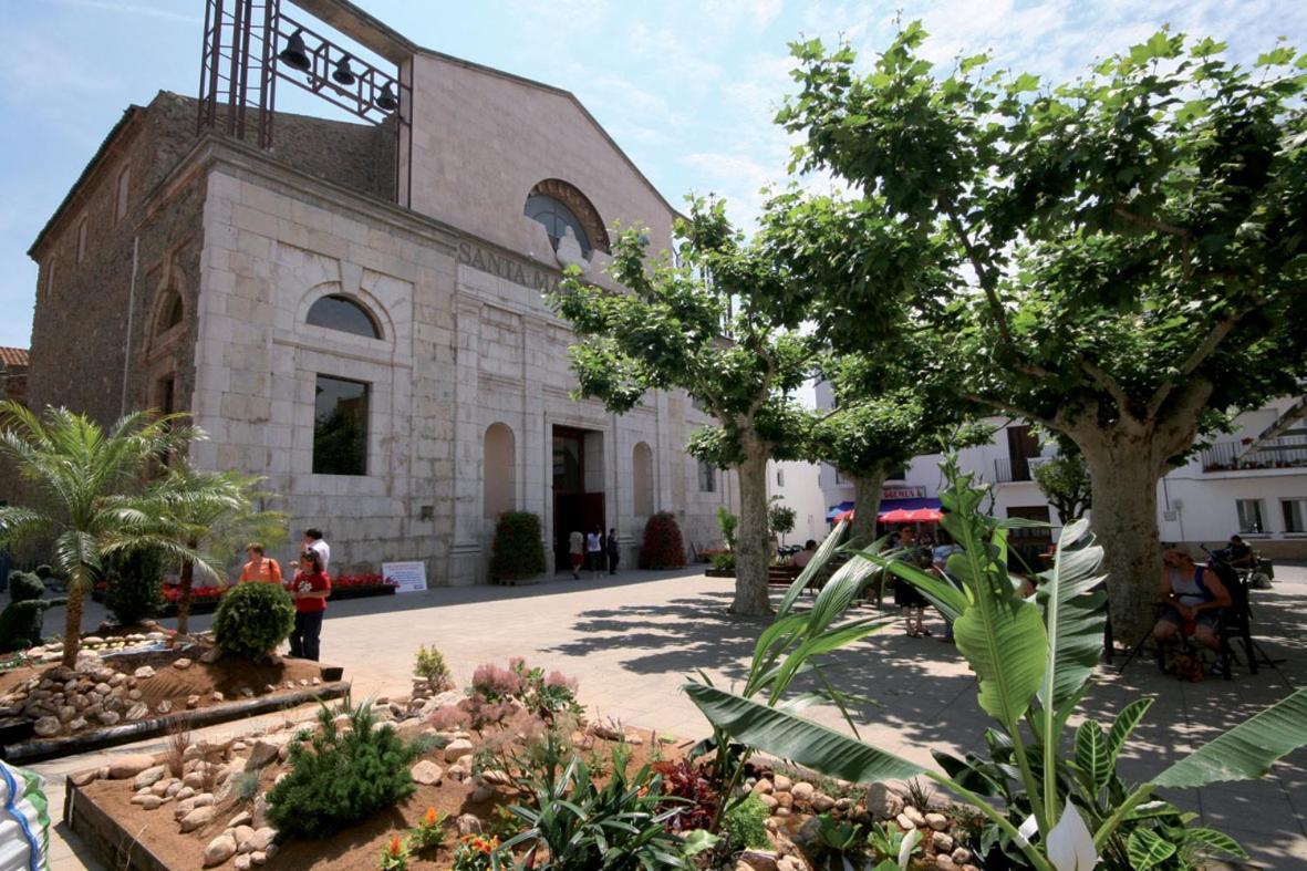 H Bella Mar Roses Hotel Bagian luar foto
